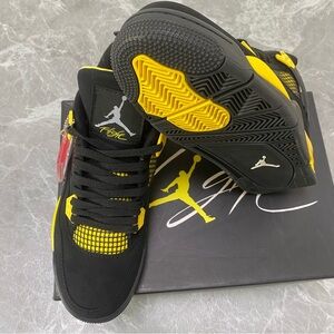 Air Jordan 4 "Yellow Thunder"
-Men's Sneakers Shoes